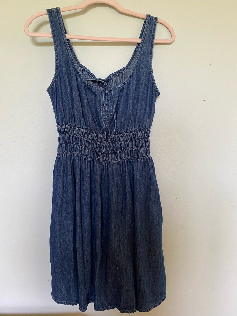 GAP Smocked Waist Denim Mini Dress - Picture 5 of 6